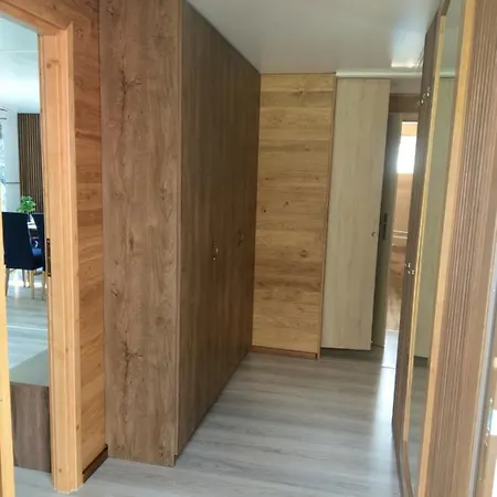 בית נופש Letniskowy - Zolty-caloroczny