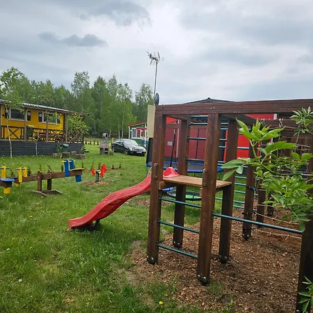 Letniskowy - Zolty-caloroczny Holiday home *