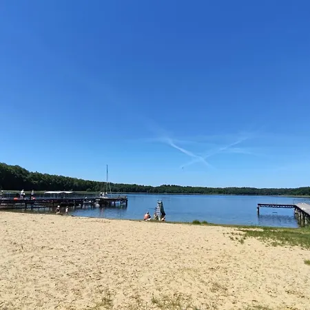 Letniskowy - Zolty-caloroczny Feriehus Stegers