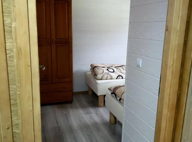 Letniskowy - żółty-całoroczny Dom wakacyjny Rzeczenica