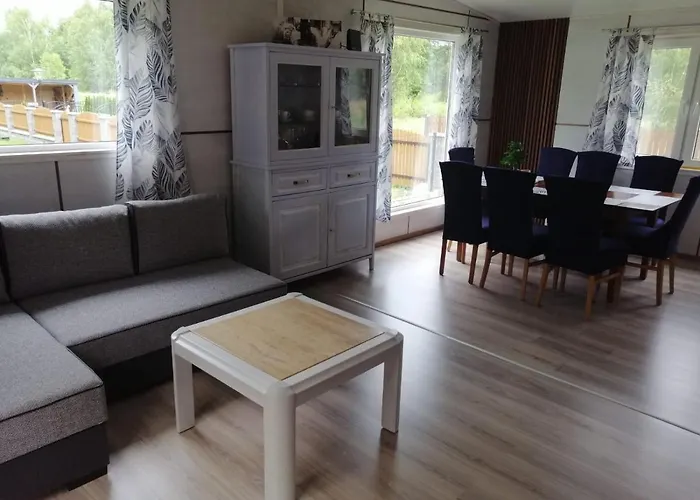 Letniskowy - żółty-całoroczny Dom wakacyjny