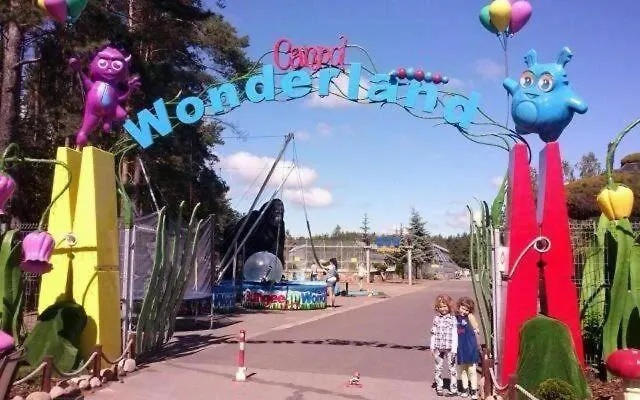 Letniskowy - żółty-całoroczny Dom wakacyjny *