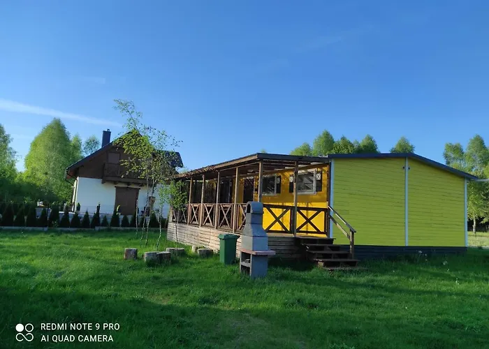 Dom wakacyjny Letniskowy - żółty-całoroczny *