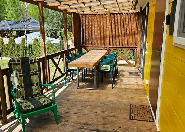 Letniskowy - żółty-całoroczny Dom wakacyjny Rzeczenica